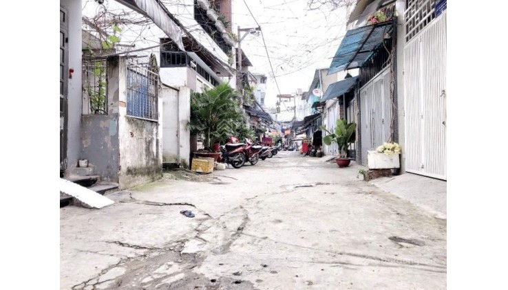 Xe hơi ngủ nhà, 2 tầng sân thượng, 60m2 Tân Sơn Nhì, Trần Văn Ơn Chỉ 5 tỷ nhỉnh