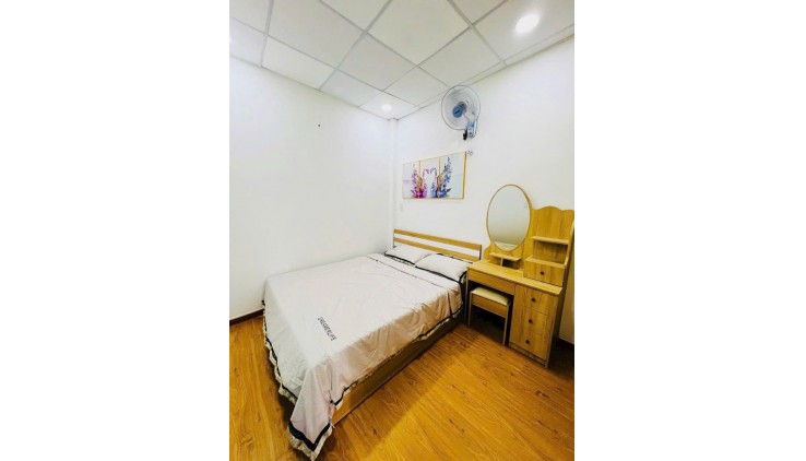 Hẻm xe hơi Thông 48M2 Ngay Chợ Đông Quang Hiệp Thành Quận12