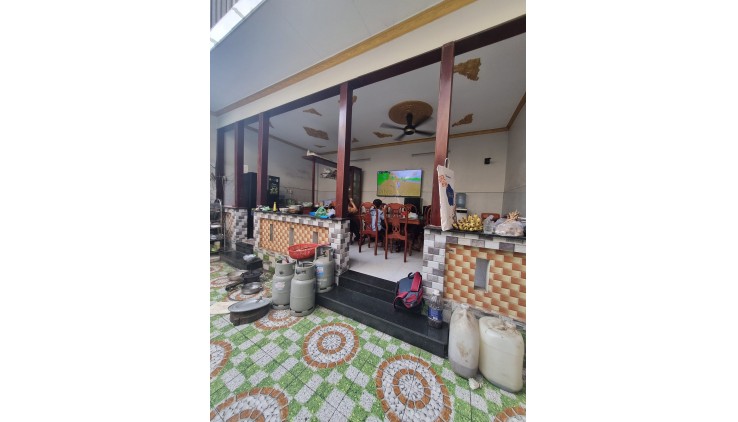Bán nhà  mặtphố Dương Thị Mười, ngang 12m nở hậu, Quận12, có giá mới