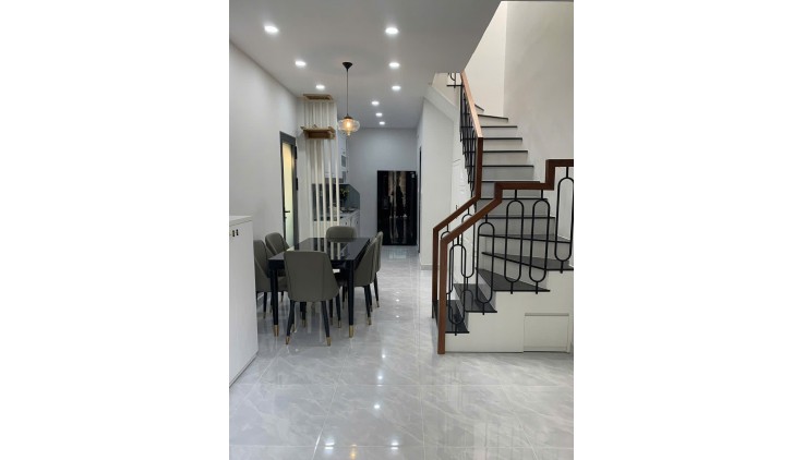 Q7 MẶT TIỀN KINH DOANH ĐỈNH CHỈ NHỈNH 6 TỶ ,NHÀ MỚI ĐẸP GẦN CHỢ TRƯỜNG HỌC CHUYÊN CÁC CẤP, SIÊU THỊ CỬA HÀNG TIỆN LỢI BAO VÂY
