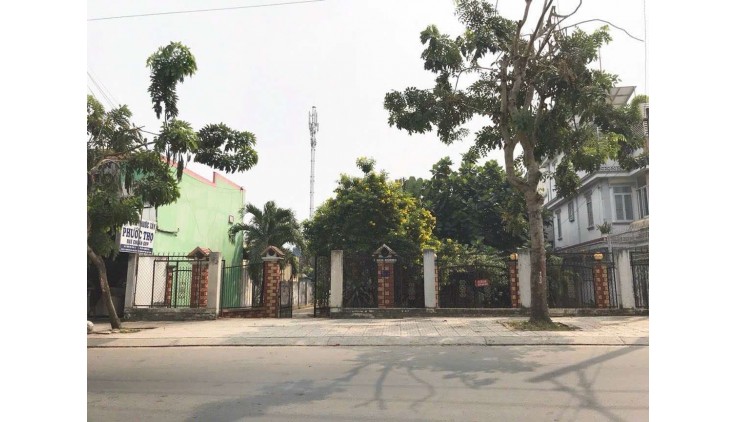 MT Nguyễn Văn Bứa cách QL22 chưa đến 1km 20x65 1266m2 đất và nhà Giá 30.5 tỉ. Liên hệ a Duy 0934933978