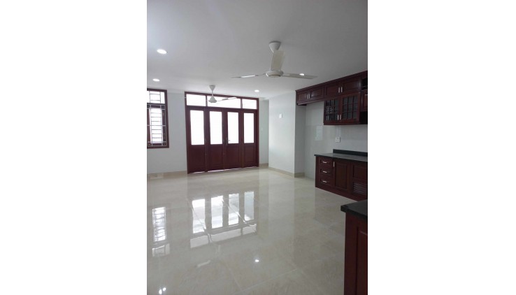 Nhà bán đường Bùi Văn Ba hẻm xe hơi 8m 132m2 chỉ 8 tỷ