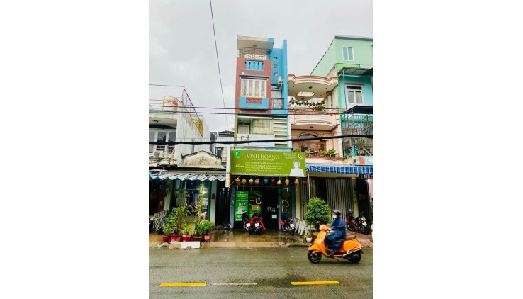 CHDV MẶT TIỀN NGAY CẠNH AEON MALL - DÒNG TIỀN HƠN 20TR - 100M 5 TẦNG GIÁ 12 TỶ NHỈNH XÍU