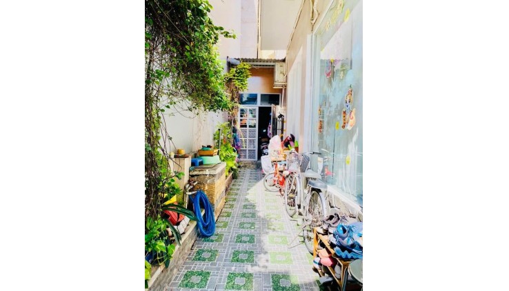 GẦN CHỢ TÂN HƯƠNG - HXH - VILLA MINI NGANG BỀ THẾ 7M - 105M 3 TẦNG GIÁ NHỈNH 8 TỶ