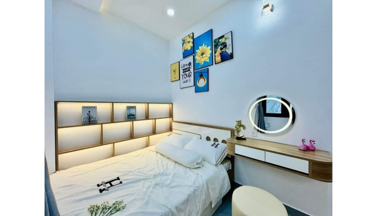 Nhà Tăng Bạt Hổ Phường 11 Quận Bình Thạnh .