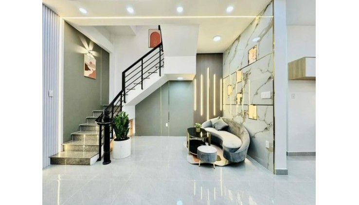 Nhà Tăng Bạt Hổ Phường 11 Quận Bình Thạnh .