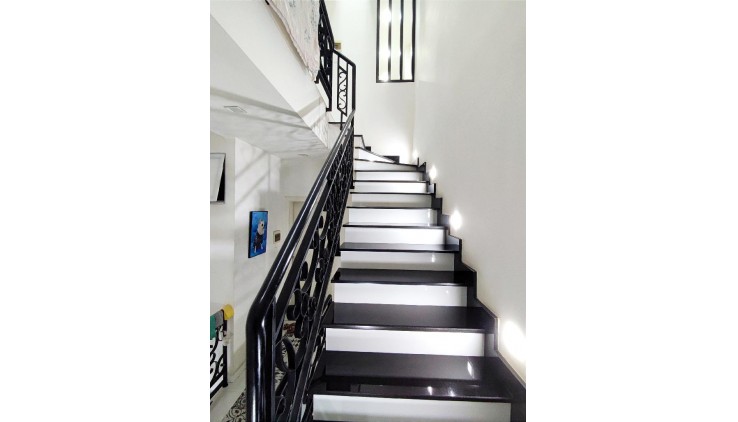 Nguyễn Văn Lượng Phường 16 Gò Vấp TP.HCM 70m2 Nhà 4 tầng 12,5 tỷ