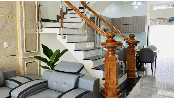 MẶT TIỀN KD Hiệp Phú, Tân Lập 1 - 3 Tầng - Đường RỘNG 12M, XE TẢI Quay Đầu, 100m2 Chỉ 10 Tỷ