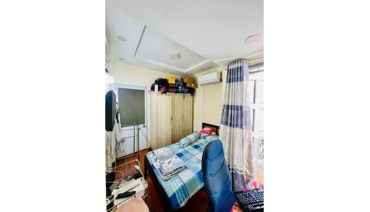 Lạc Long Quân Quận Tân Bình Phường 8.