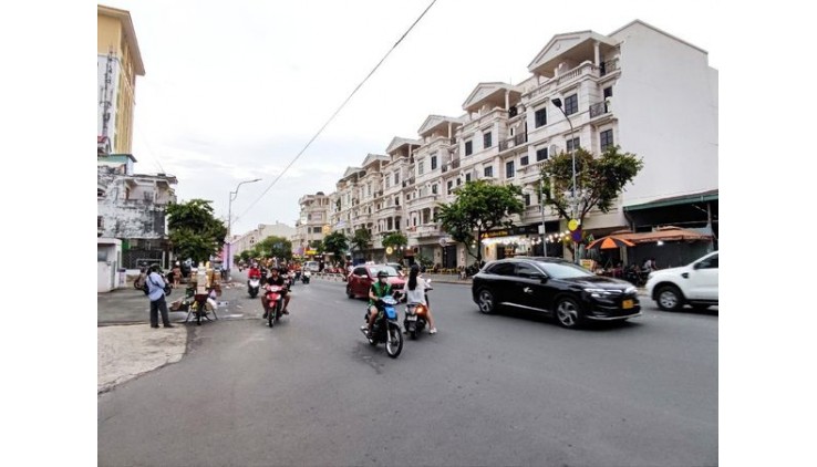 Nguyễn Văn Lượng Phường 16 Gò Vấp TP.HCM 70m2 Nhà 4 tầng 12,5 tỷ