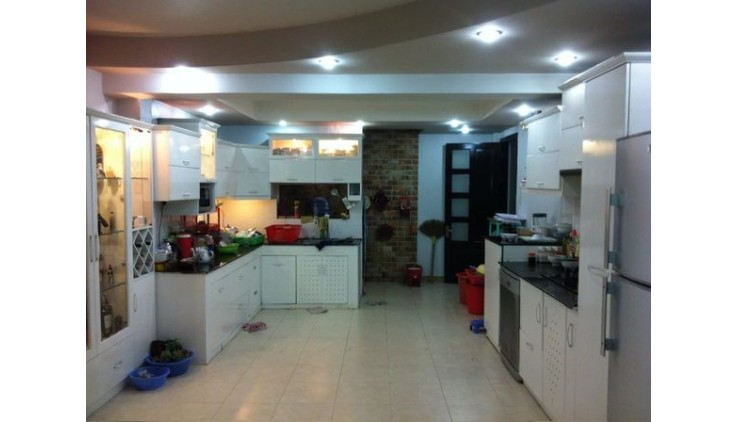 Biệt Thự Nguyễn Văn Trỗi Quận Tân Bình Phường 1.