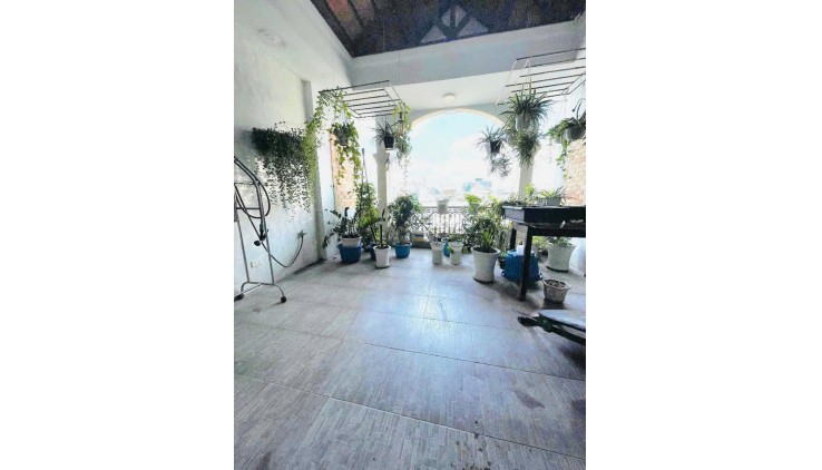 Bán nhà Mặt tiền hẻm 173 Khuông Việt gần Hòa Bình, DT: 4.5x22m, 4 Tầng - 5PN, 11 tỷ.