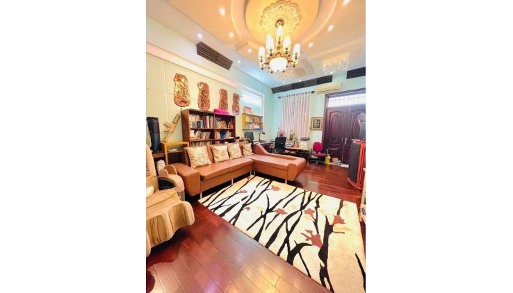 Bán nhà Mặt tiền hẻm 173 Khuông Việt gần Hòa Bình, DT: 4.5x22m, 4 Tầng - 5PN, 11 tỷ.