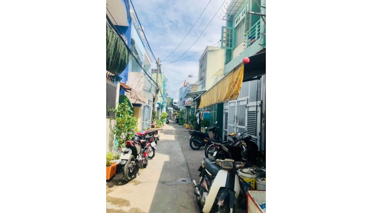 TÂN PHÚ - BÌNH LONG - HẺM 5M Ô TÔ NGỦ NHÀ - 93M NGANG HƠN 4 NỞ HẬU GIÁ CHỈ 5.X TỶ TL