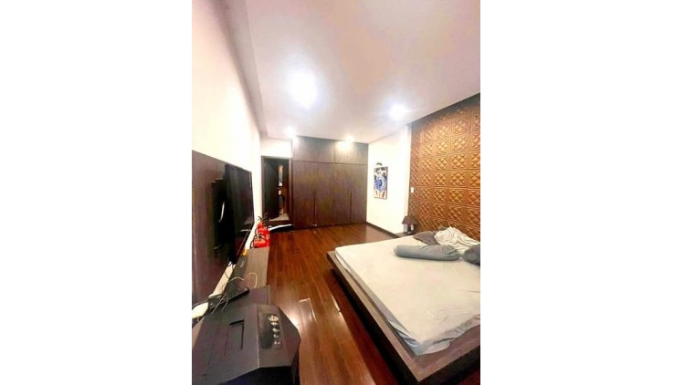 Mặt Tiền Thụt Minh Phụng Phường 10 Quận 11.
