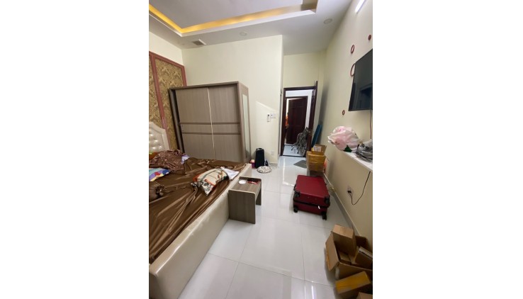 Bán nhà hẻm Ô TÔ tránh nhau Phạm Văn Đồng, Gò Vấp, 30m2, 2 tầng, NHỈNH 2 TỶ