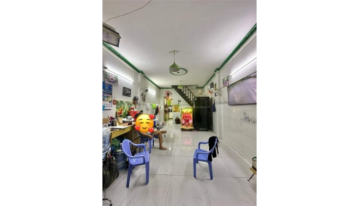 Cư xá Phú Bình Lạc Long Quân Phường 5 Quận 11.