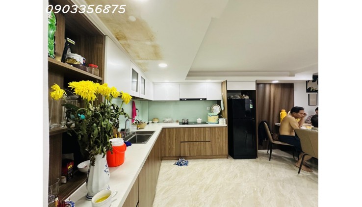 **Bán Nhà Quận 10, XH Cách Vài Bước Chân,Ngang Hiếm 6.5m, Hoàn Công Đủ,
HĐThuê 15Tr/th, 9Tỷ