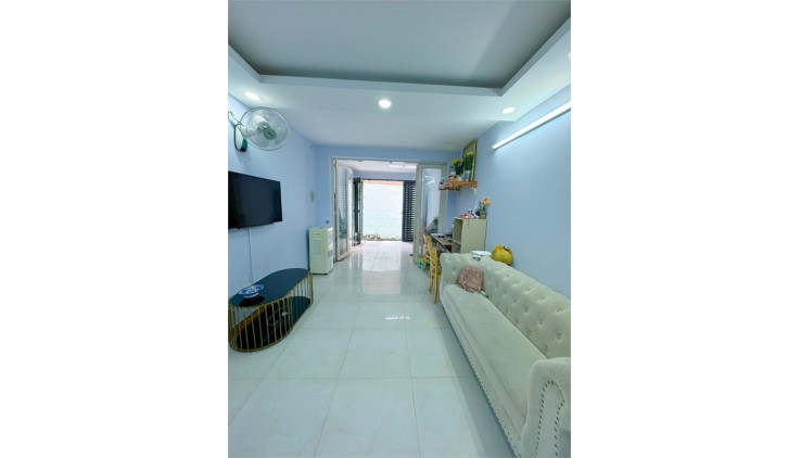 Vị trí đẹp, HXH Nguyễn Tư Giản, Phường 12, Gò Vấp. Nhà 4 tầng, 6PN, chỉ 5.48 tỷ
