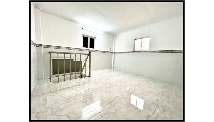 Nhà phố xinh rẻ 1 trệt 2 lầu trung tâm Quận 1 TP.HCM