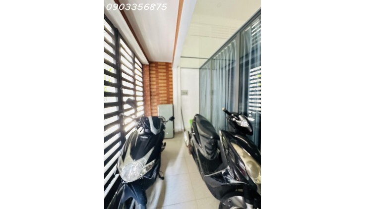 **Bán Nhà Quận 10, XH Cách Vài Bước Chân,Ngang Hiếm 6.5m, Hoàn Công Đủ,
HĐThuê 15Tr/th, 9Tỷ