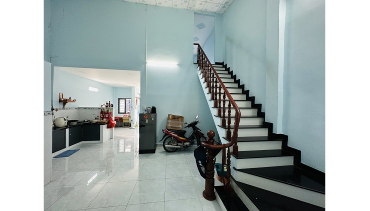 Nhỉnh 3tỷ có nhà Linh Xuân,TP. Thủ Đức. 100m2.