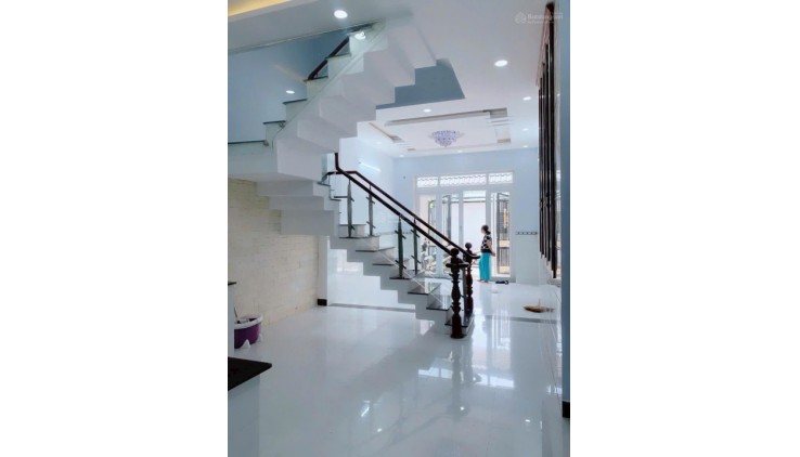 Nhà HXH Tân Hương tiếp giáp Vườn Lài gần chợ 4x13m 1T 1L ST - 3 PN chỉ 5 tỷxx