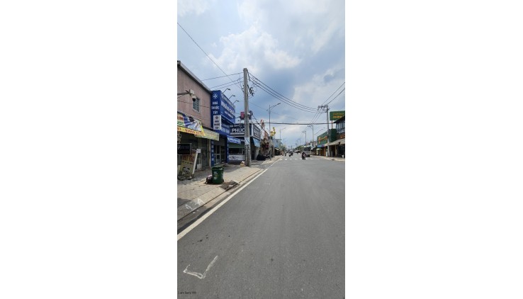 BÁN NHÀ 2 TẦNG - HXH - 136 M2 - THẠNH LỘC - QUẬN 12. GIÁ  : 5,3 TỶ.