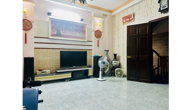 Bán nhà MTKD 100m2 4 tầng giáp Hoàng Minh Đạo phường 5 quận 8 giá 35 tỷ