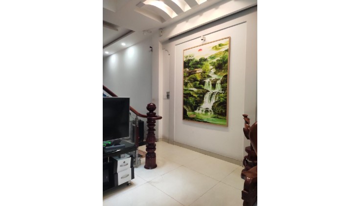 Lê Đức Thọ Phường 15 Gò Vấp TP.HCM 90m2 nhà 4 tầng 4,1 x 22 = 8,9 tỷ