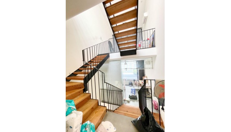 Nhà HXH mới đẹp ở ngay gần AEON Tân Phú 3 tầng 56m2 (4 x 14) - Chỉ 5 tỷ