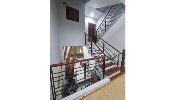 Bán nhà hẻm 679 Quang Trung 72m2 4 lầu vừa ở vừa KD ngay chợ đêm nhỉnh 9 tỷ.
