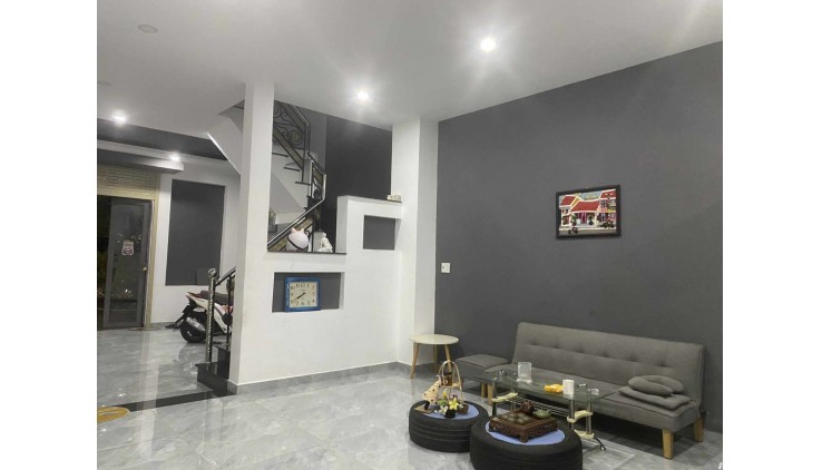 NHÀ ĐẸP BÁN GẤP - 95M2 -  3  TẦNG  -  AN PHÚ ĐÔNG  - Q12.  GIÁ CHỈ : 4,85 TỶ TL.