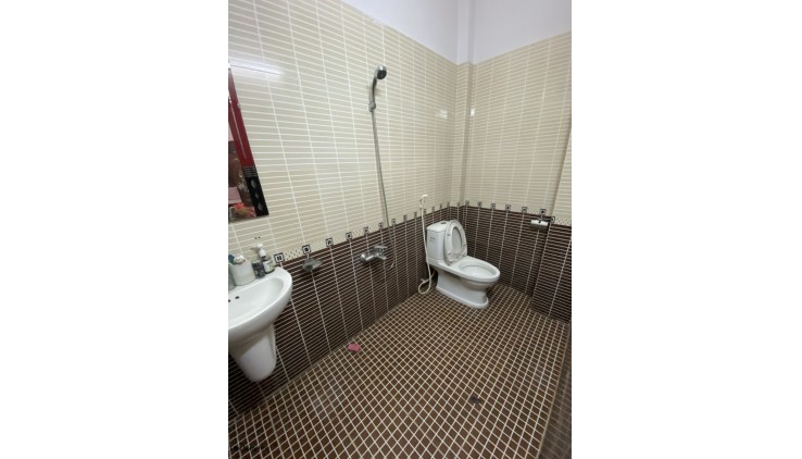 BÁN NHÀ HẺM 12M - LÊ ĐỨC THỌ - 115M -  5 TẦNG. PHƯỜNG 15 - GÒ VẤP. GIẤ  :  12,5 TỶ TL.