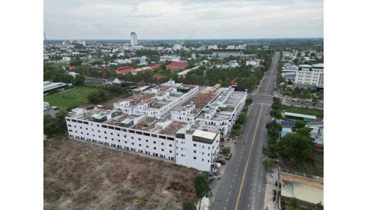 Bán Nhà Tây Ninh Gần Chợ, Trường Học - Đầy Đủ Tiện Ích, Giá Hấp Dẫn!