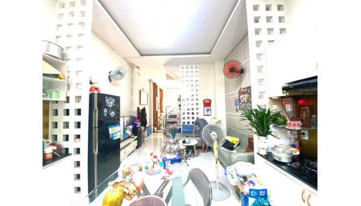 Bá nhà HXH nhựa 8m 1 trục thẳng Cầu Xéo - Tân Phú - thiết kế hiện đại chỉ 6 tỷxx