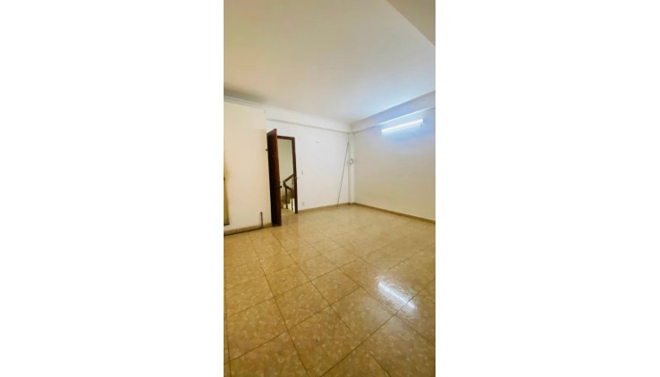 NHÀ MẶT TIỀN ĐƯỜNG CÁCH MẠNG THÁNG 8, P5,TÂN BÌNH, 5 TẦNG BTCT, KD ĐA NGÀNH NGHỀ, 16 TỶ