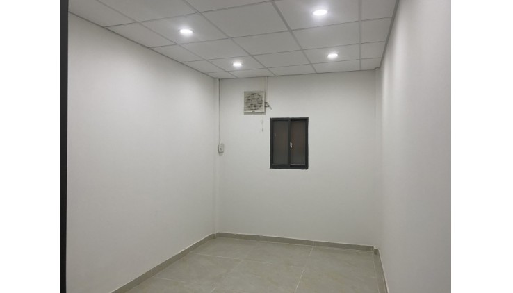 Gần Chợ Gò Vấp - Hẻm 3 gác, cách xe hơi 2 căn - DT 28m2