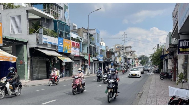 Cho thuê nhà góc 2 mặt tiền đường Nguyễn Kiệm, Phú Nhuận