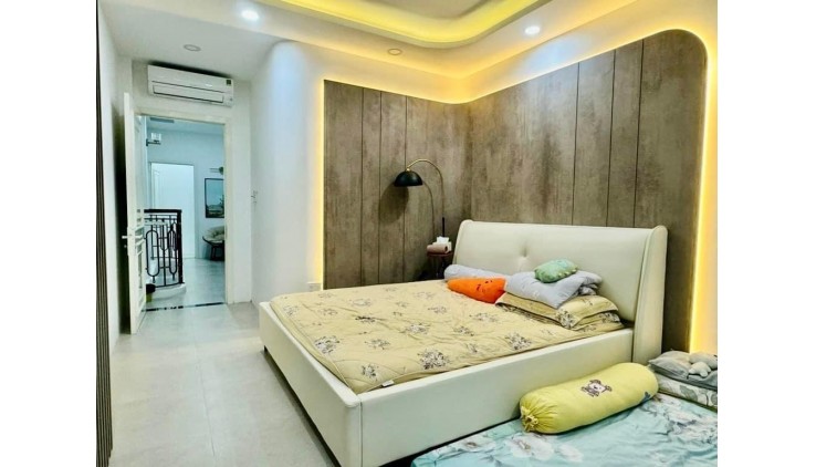 ***Bán nhà mặt tiền Hiệp Nhất, phường 4 Tân Bình; (5,5*25), 2 mặt tiền