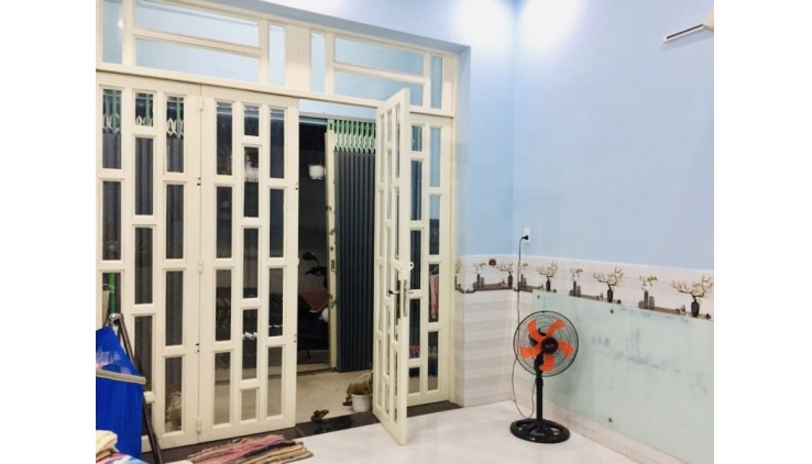 Ngay Vincom Phan Văn Trị - Hẻm 3m - (4 x 8)m - Có thu nhập 150 triệu/y