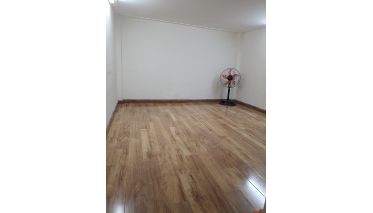 Ngay Trường THPT Nhân Trí - Hẻm 3.5m - (3.2 x 9)m - BTCT 3 Tầng