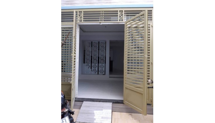 Ngay UBND phường 16 - 20m ra mặt tiền -  (4.5 x 9.2)m - BTCT 2 Tầng