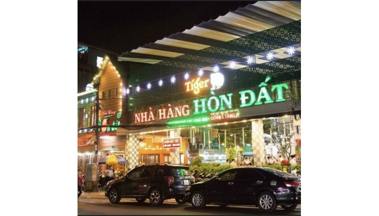 Nhà mặt tiền Tân Sơn Nhì 12x26m, 3 tấm, 480m2 sàn, vị trí vàng!