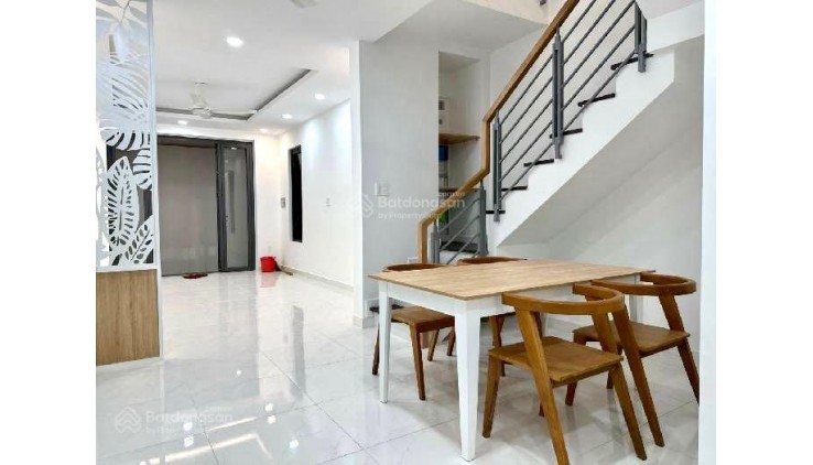 Bán gấp căn mặt tiền họ Lê- Phú Thạnh- Tân Phú 3 tầng 58m2 chỉ 6 tỷxx