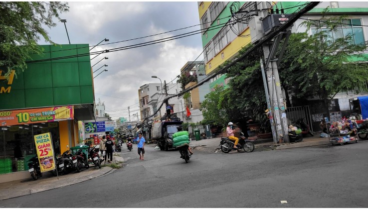 Nhà ngộp, Đường số 4. 344m2, 17mx22m. 12.5tỷ. Linh Xuân, TP.Thủ Đức