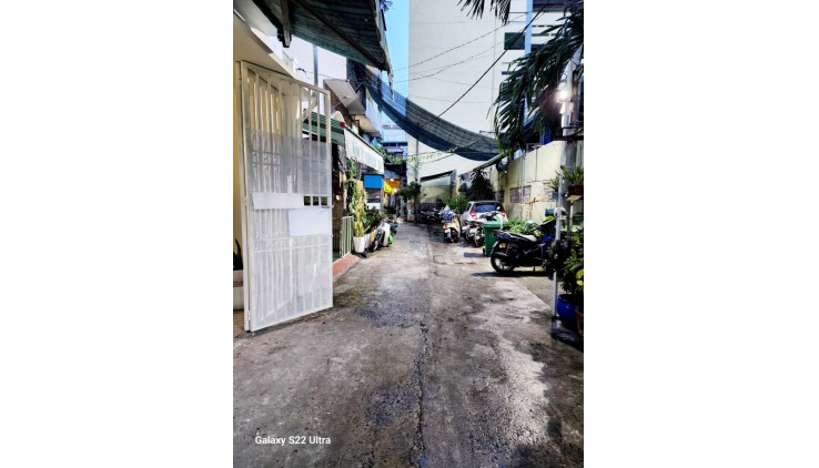 Bán Nhà Thành Thái Q.10 60m² 4 Tầng Hẻm Xe Hơi Chỉ 11,7 Tỷ  Dòng Tiền 30 Triệu/Tháng
