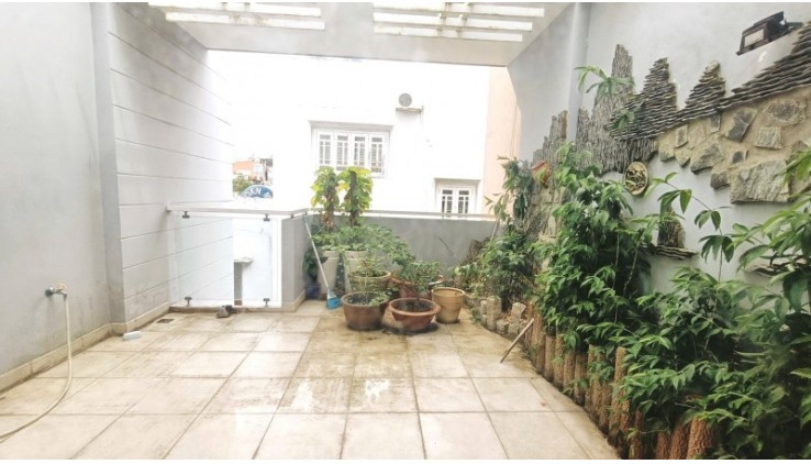 Bán nhà Mặt tiền Lê Trung Nghĩa, khu K300 - Cộng Hòa, 4x23m, 4 tầng - 4 PN, 16.5 tỷ.