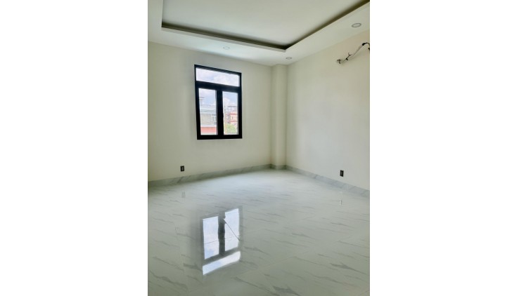 SỐC - NHÀ ĐẸP MÓI XÂY - 70M2 -  3 TẦNG - Đ. HÀ HUY GIÁP - THẠNH XUÂN - Q12.  NHỈNH  : 4 TỶ  TL.