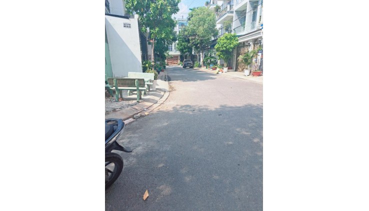 Bán vài lô đất góc ngay trong khu chung cư Hiệp Thành City, khu The Park Land, Q12